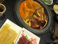 -唇辣号重庆老火锅(石担路店)