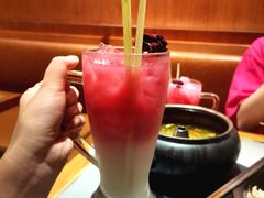 红玫瑰与白米酒-云海肴·汽锅鸡·云南菜(高德置地店)