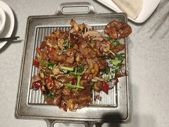 -聚友斋(陶瓷琉璃馆水晶街店)