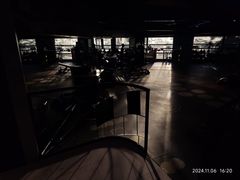 -W FITNESS 威尔仕健身·游泳(老西门新苑店)