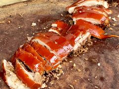 -黄记四更烤乳猪店