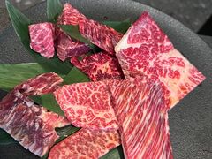 -铭牛烧肉·和牛海鲜自助(高新月牙湖店)