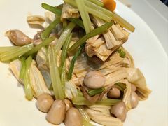 拌芹菜腐竹花生-南门小馆·清真(国贸商城店)