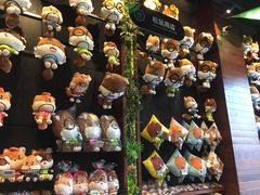 -三只松鼠生活馆(芜湖弋江金鹰店)