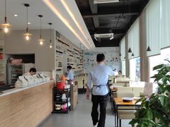 -莲餐厅·湖北菜·藕汤是头牌(愚园路店)