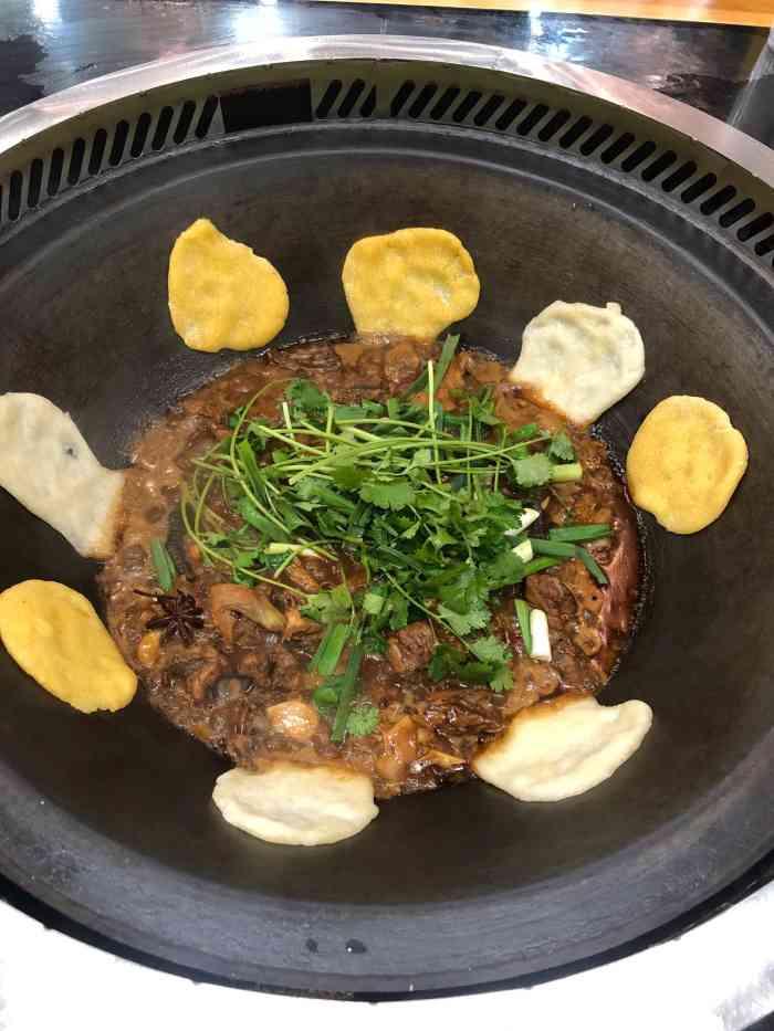 他家的卤味超好吃走的时候还把吃剩的打包了