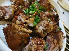 乳猪卤香拐-浮何烤铺(桐梓林店)