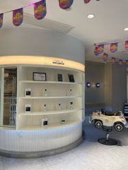 -PE SALON