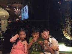 -荣誉国际酒店-云顶旋转餐厅