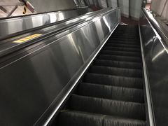 -康新公路(地铁站)