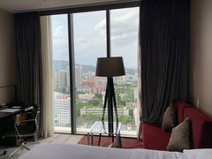 -广州天河希尔顿酒店