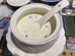 -广信牛奶甜品世家(台东店)
