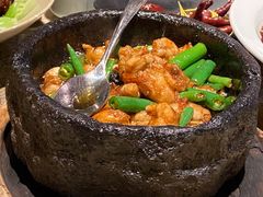 石锅杭椒牛蛙-桂满陇天书(南京德基旗舰店)