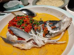 老坛剁椒蒸鲜活鱼头-遇见湘·地道湖南菜(云门店)