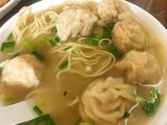 鲜虾云吞面-新园饮食店(香洲总店)