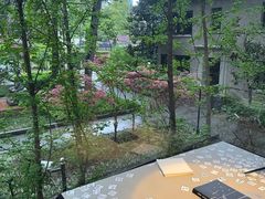 -穹六人间 people 6(岳阳路店)