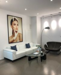 -様共享美容连锁机构