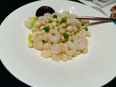 鸡头米炒虾仁-忆家名门·上海菜(徐家汇店)