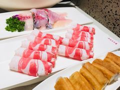 -海底捞火锅鲜切牛肉主题店(长寿路店)