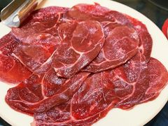 -周老三跷脚牛肉·全牛火锅(非遗传承店)