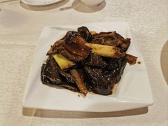 精品葱烧海参-丰泽园饭店