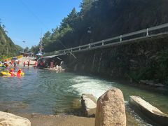 -安吉龙王山峡谷漂流