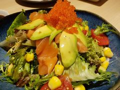 什锦牛油果三文鱼沙拉-気楽亭和食料理(气乐亭大世界本店)