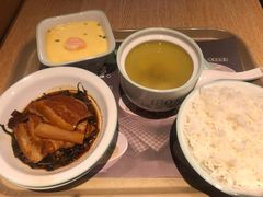 -老乡鸡(上海品尊国际中心店)