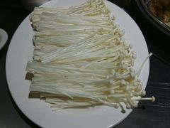 -胡须佬鸡煲四季火锅店(石厦西村直营店)
