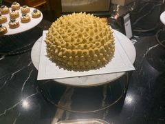 -广州万富希尔顿酒店·感趣自助餐厅·金秋蟹宴生蚝海鲜刺身