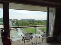 -上海佘山世茂艾美酒店