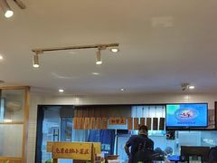 -呷佬·长沙手工米粉(金沙江路店)