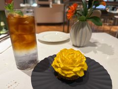 -潮一不贰·西式简餐·法式甜品(外滩店)