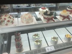 -花花卷卷·鲜食蛋糕(静安久光百货店)