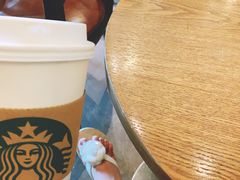 -星巴克(香港国际机场44号闸店)