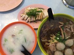 -颂记牛肉粉