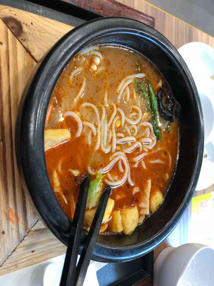 老北桥过桥米线巴春长寿店