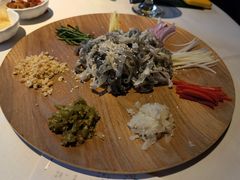 鱼皮捞起-申粤轩酒楼·三十年粤菜经典(丁香花园店)