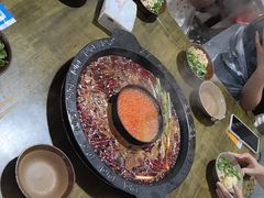 -黄潇洒老火锅(九眼桥宏济巷店)