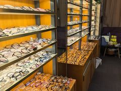 -优医视平价眼镜蔡司依视路折扣工厂店(十里堡店)