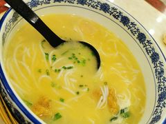 -老国贸云南传统过桥米线(滇池店)