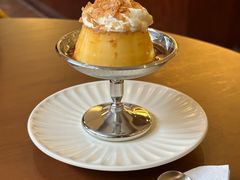 -Café Monson
