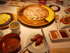 -猪啊牛呀羊啊铜盘烤肉(正大广场店)