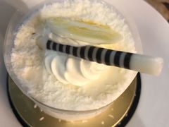 椰子酸奶慕斯蛋糕-麦当劳(国际社区店)