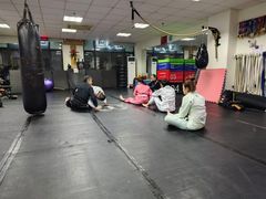 -金翼跆拳道巴西柔术拳击格斗学院