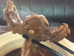 -亿诣蝎府炸酱面羊蝎子火锅(酷车小镇店)