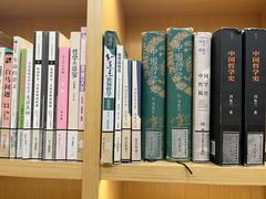 -漕河泾街道图书馆(漕河泾社区文化活动中心店)