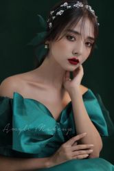 -艾米丽婚纱礼服