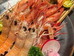 -铭牛烧肉·和牛海鲜自助(高新月牙湖店)