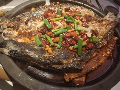 -鸣记脆皮烤鱼·海鲜烤鱼(三八广场店)